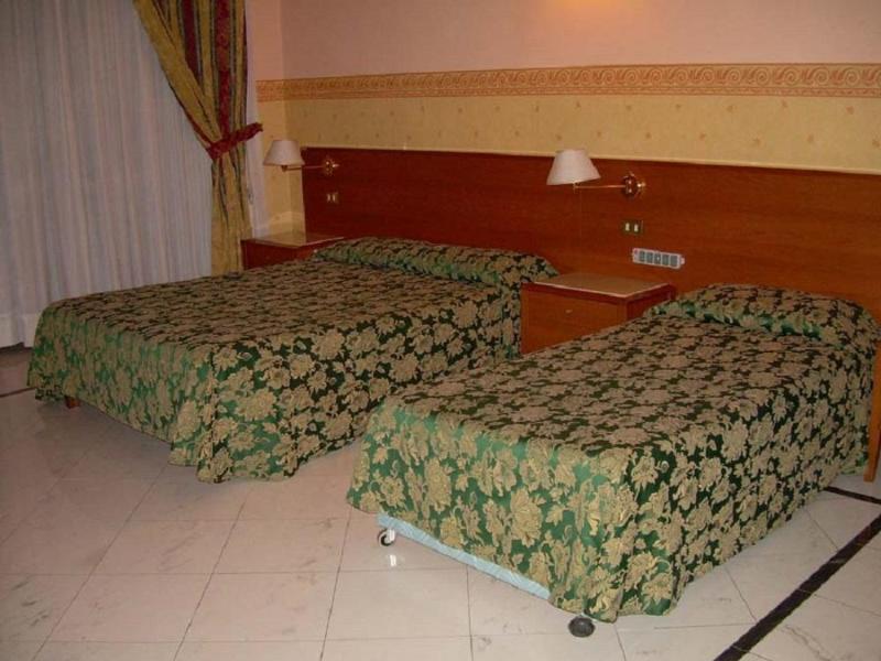 Repubblica 3* Roma