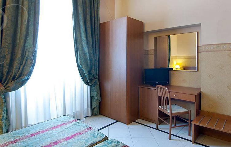 Repubblica 3* Roma